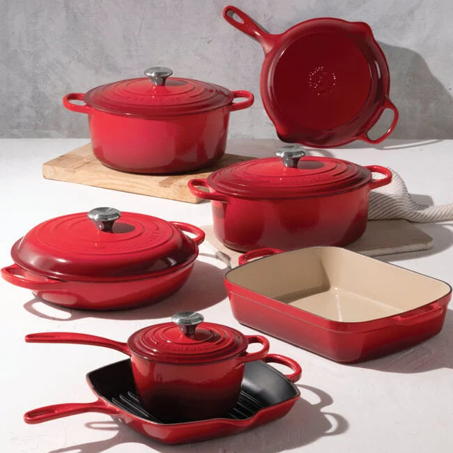 Le Creuset Signature Enameled Cast Iron Cookware Set